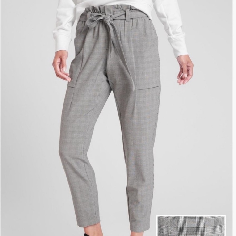 Athleta Skyline Pant Size 6 – Gray Plaid Tie-Waist Tapered Trousers